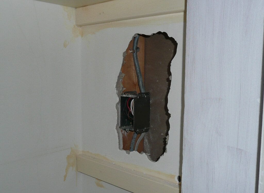Guelph Residential Electrician: Fixing an illegal junction